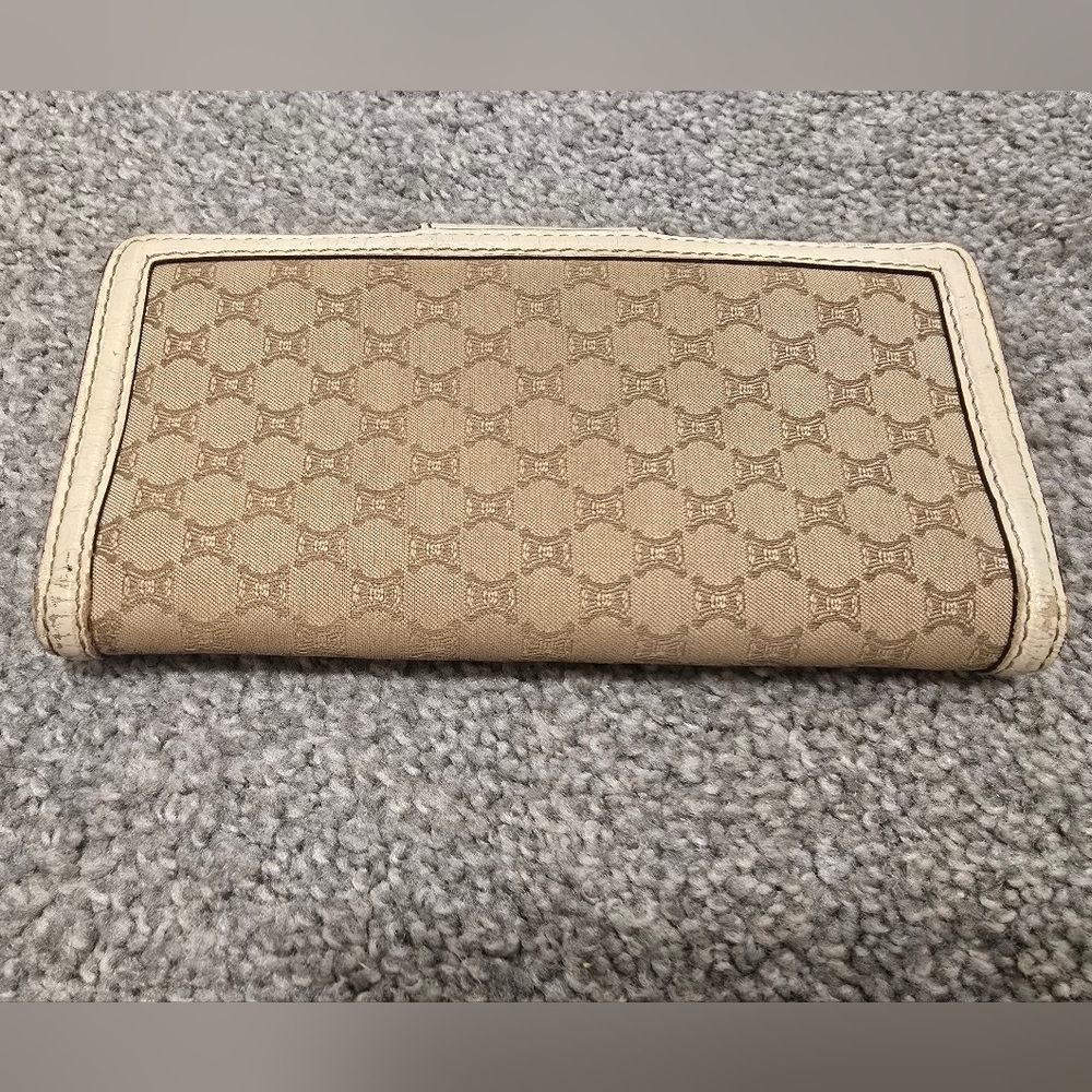 Celine Vintage Canvas Trifold Wallet Neutrals Classic Chic Luxury Minimalist - Picture 3 of 16